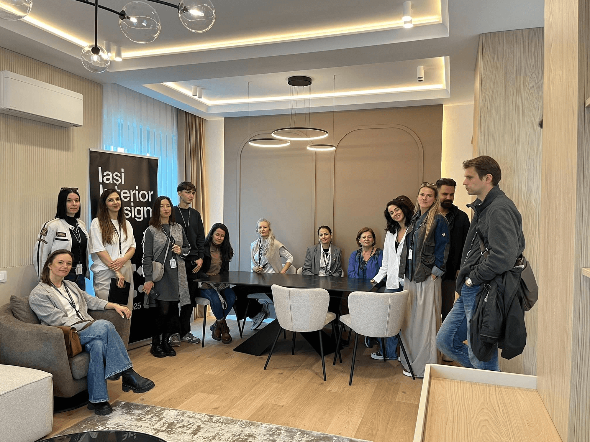 iid-despre-noi-container