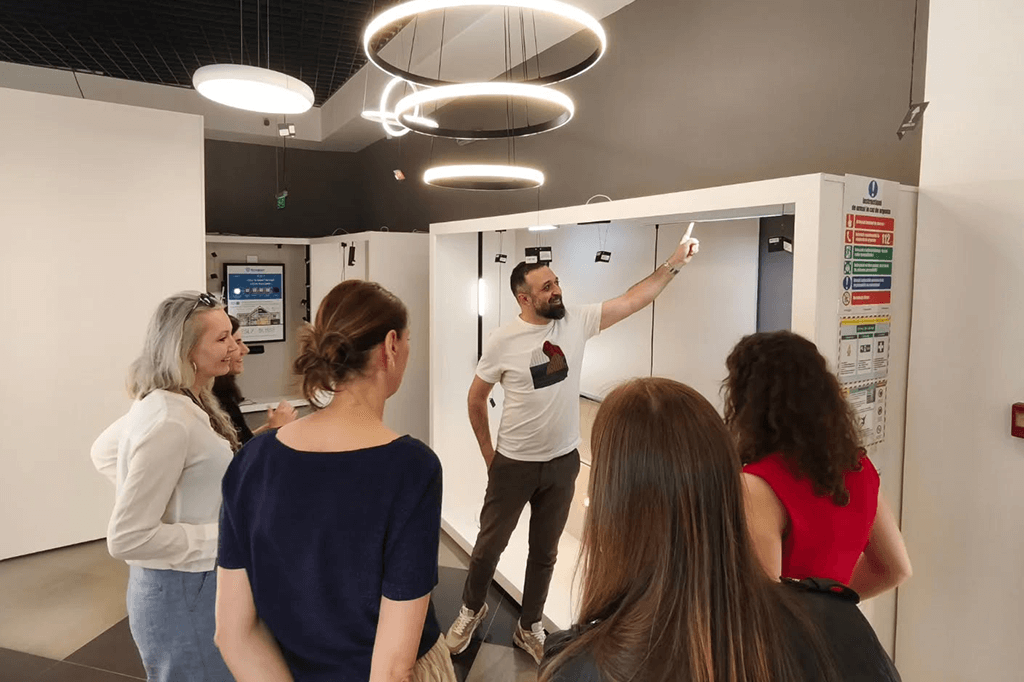 iid-homepage-showroomuri